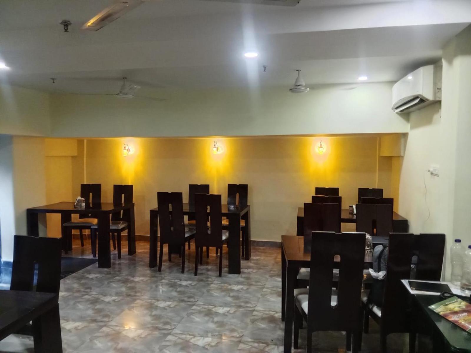 Hotel Holiday Express كولكاتا المظهر الخارجي الصورة