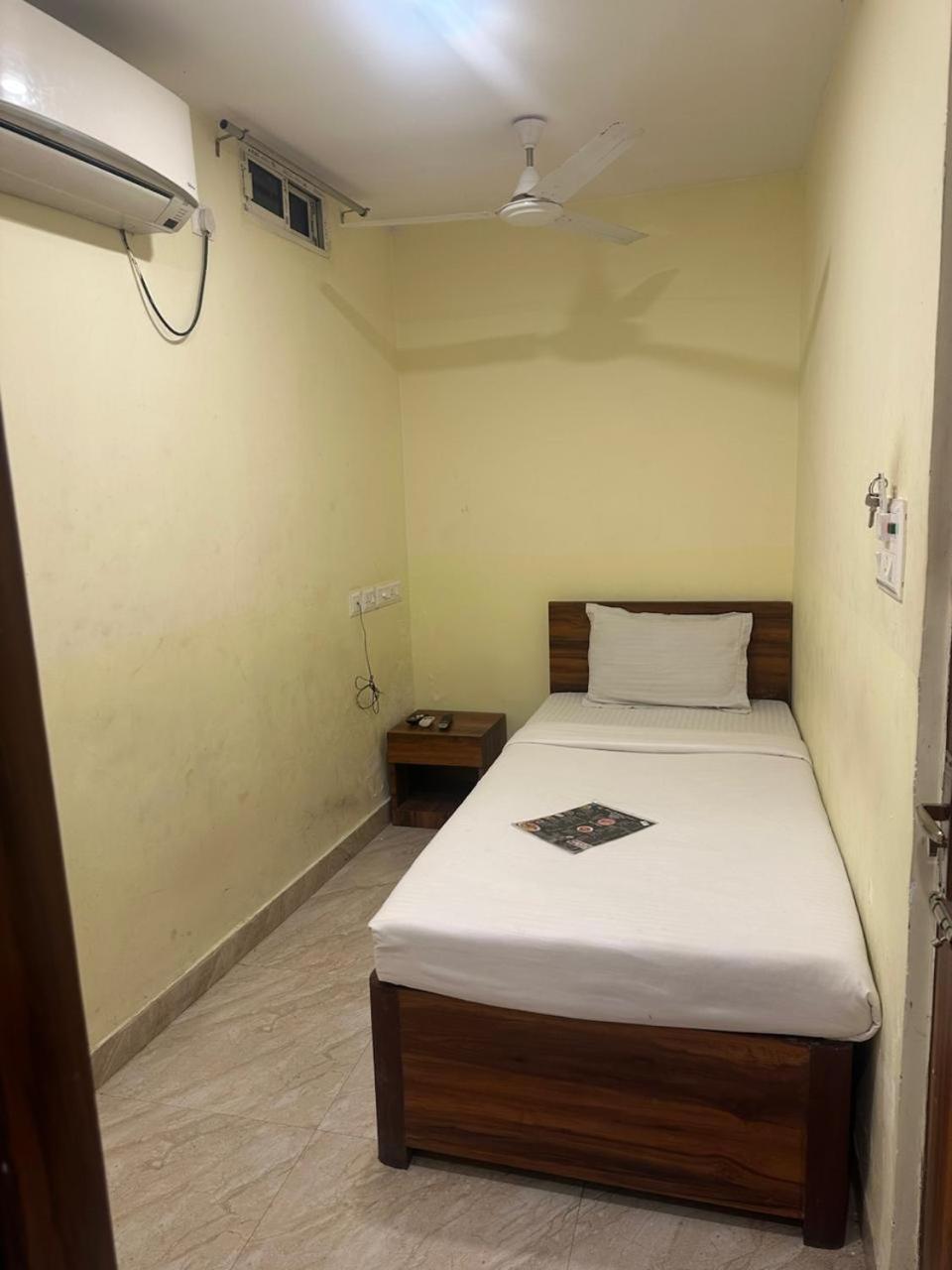 Hotel Holiday Express كولكاتا المظهر الخارجي الصورة